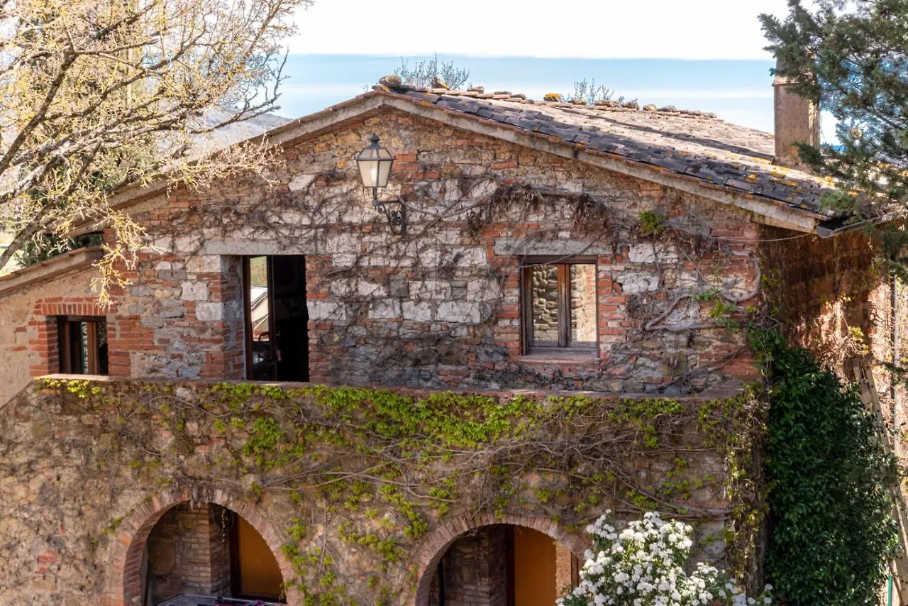 Villa Nemora Castello di Montalto